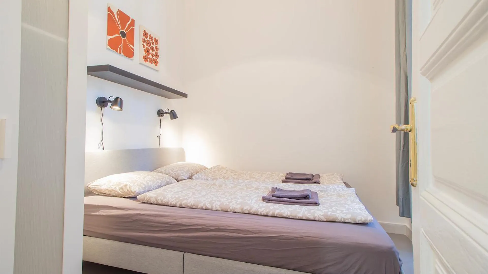 Dohany Apartment With 3Bedroom 1,5Bath - 9People Budapest