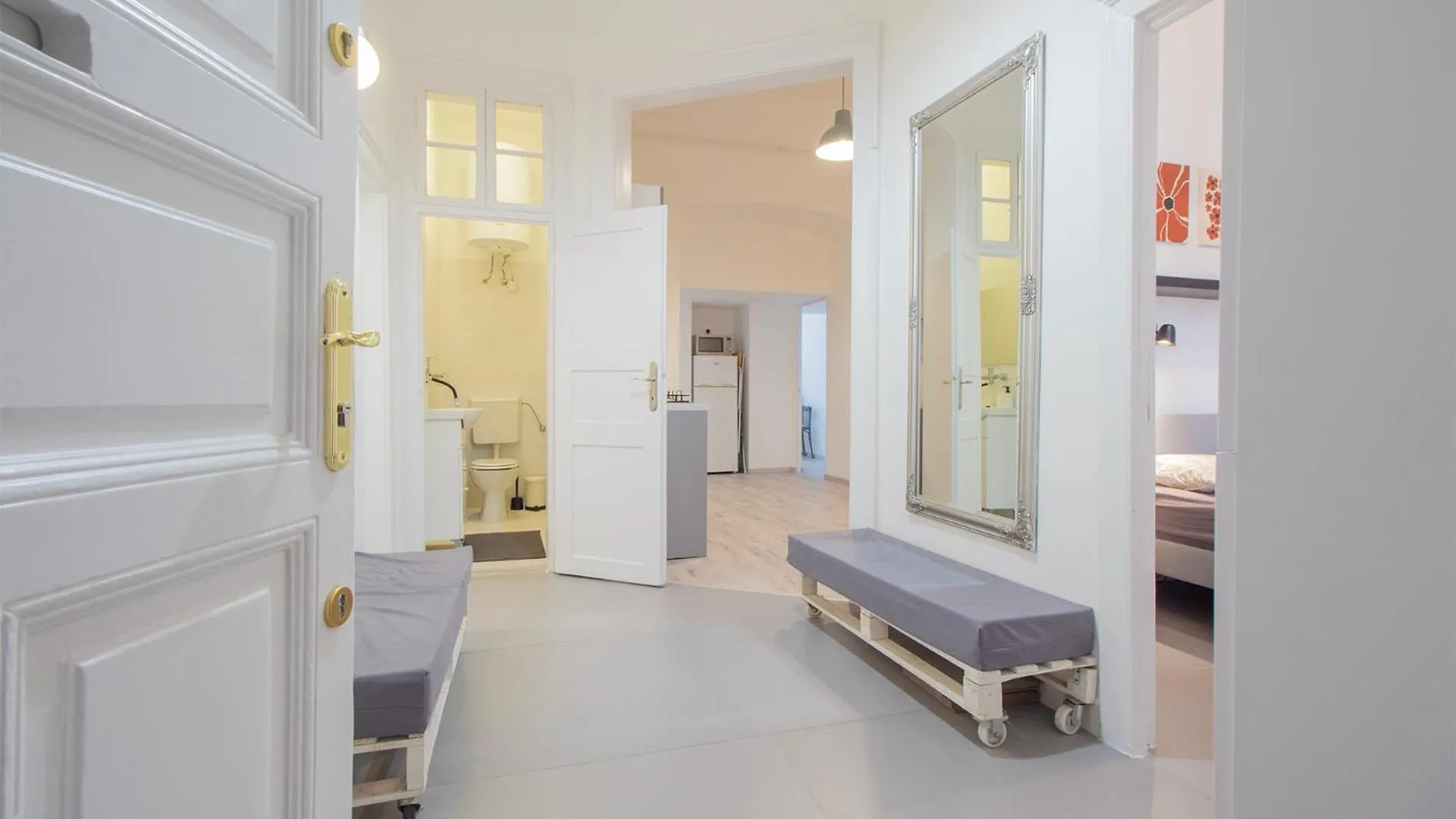 Dohany Apartment With 3Bedroom 1,5Bath - 9People Budapest 0*,  Hungary